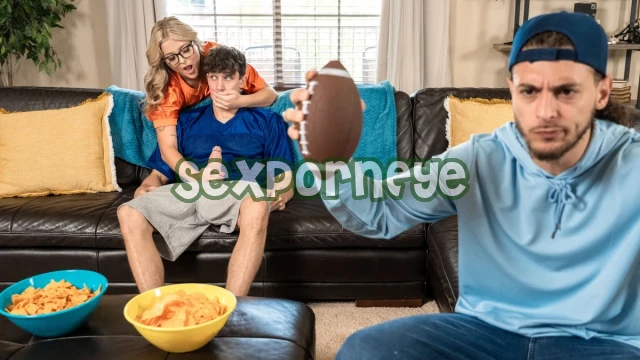 Crazy College GFs / My Boyfriend Won't Give Me Anal / Jill Taylor Parker Ambrose / 2024.12.19