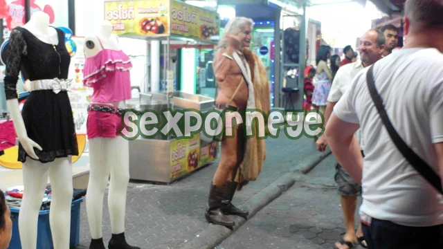 Wild Walking Street Scenes (1080p) Asian Sex Diary